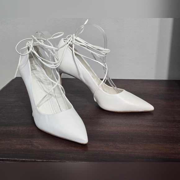 NWT Antonio Melani Lillian Ballet Strap Leather Stiletto Heels Women's Size 8.5M - Picture 2 of 15